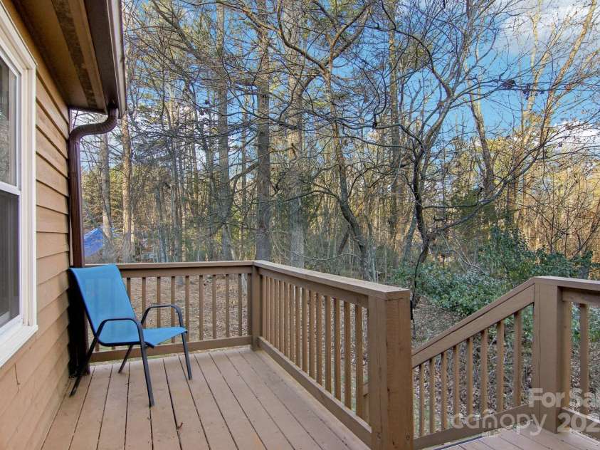 28 Pencross Circle, Etowah, NC 28729.  MLS# CAR4213167, YatesRealty ID 5734. 