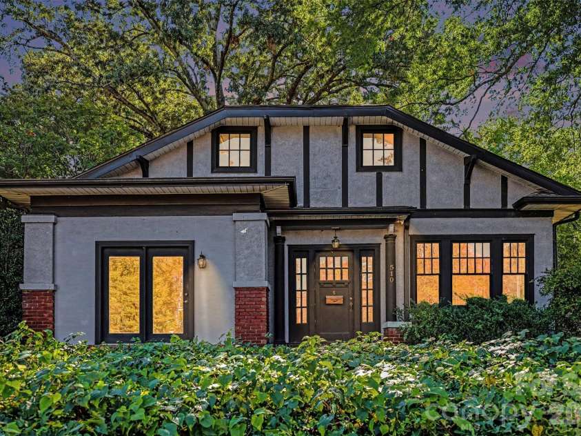 510 Hawthorne Lane, Charlotte, NC 28204.  MLS# CAR4432026, YatesRealty ID 57340. 