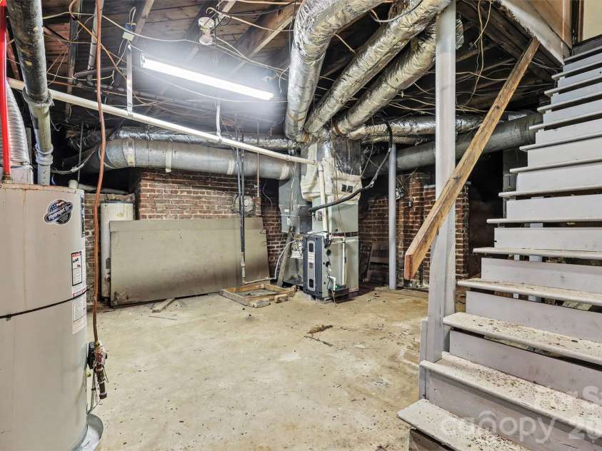 510 Hawthorne Lane, Charlotte, NC 28204.  MLS# CAR4432026, YatesRealty ID 57340. Basement
