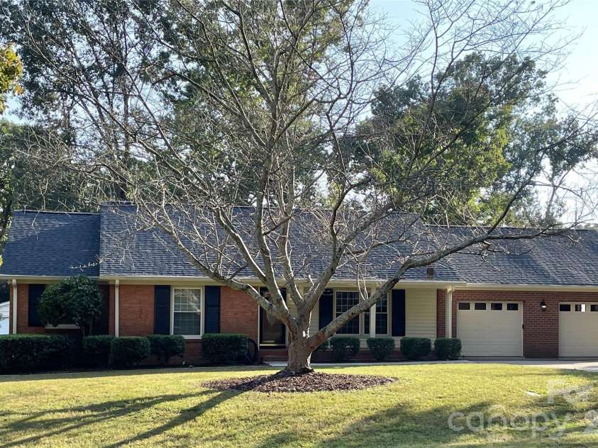 204 General J E Johnston Street, Stanley, NC 28164.  MLS# CAR4435603, YatesRealty ID 57343. 