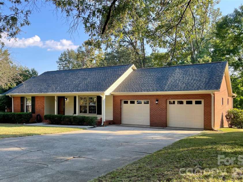 204 General J E Johnston Street, Stanley, NC 28164.  MLS# CAR4435603, YatesRealty ID 57343. 