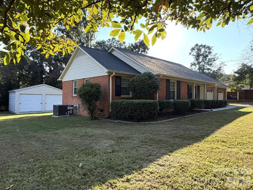 204 General J E Johnston Street, Stanley, NC 28164.  MLS# CAR4435603, YatesRealty ID 57343. 