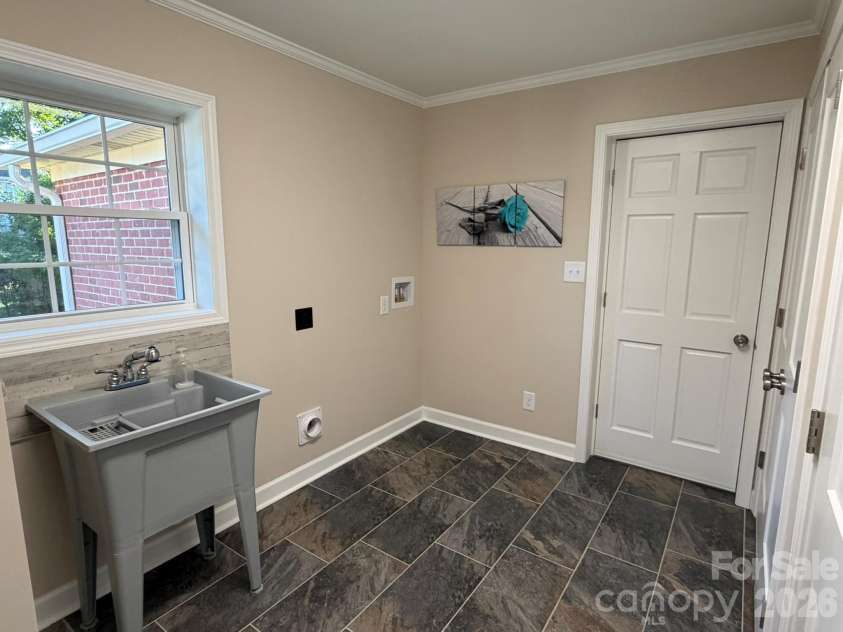 204 General J E Johnston Street, Stanley, NC 28164.  MLS# CAR4435603, YatesRealty ID 57343. 