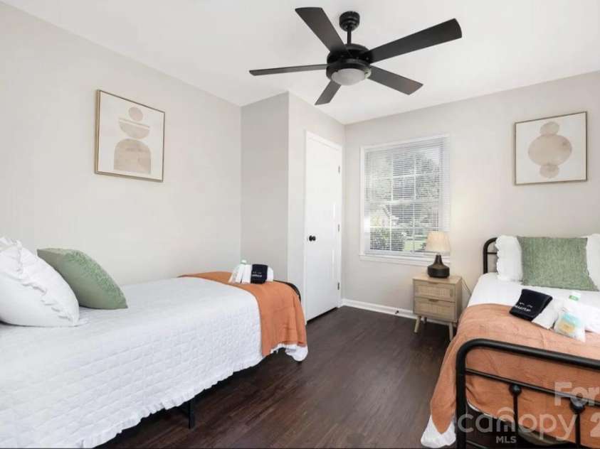 3909 Woodbriar Trail, Charlotte, NC 28205.  MLS# CAR4435688, YatesRealty ID 57345. 