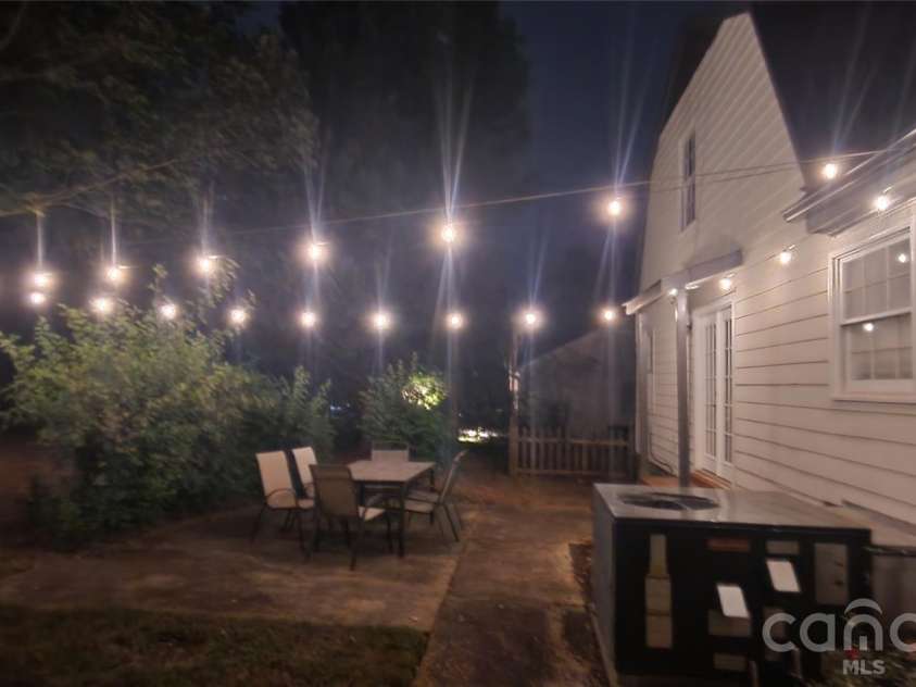 3909 Woodbriar Trail, Charlotte, NC 28205.  MLS# CAR4435688, YatesRealty ID 57345. 