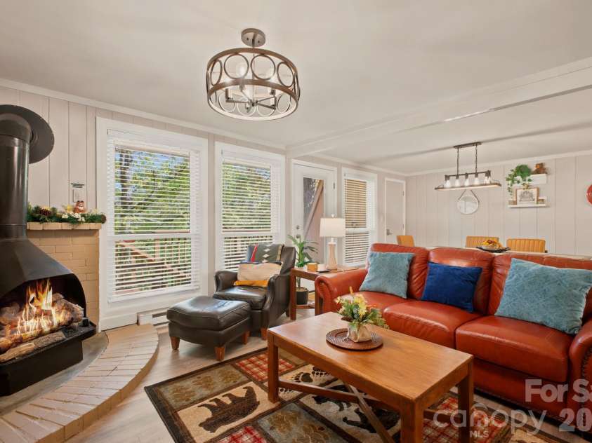 220 Charter Hills Road, Beech Mountain, NC 28604.  MLS# CAR4435396, YatesRealty ID 57350. 