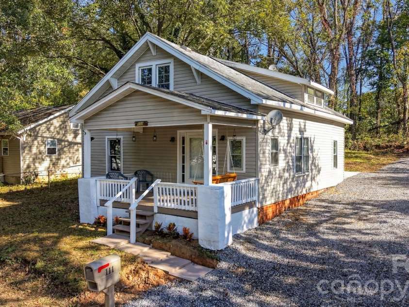 111 Hickory Street, Lenoir, NC 28645.  MLS# CAR4435204, YatesRealty ID 57357. 