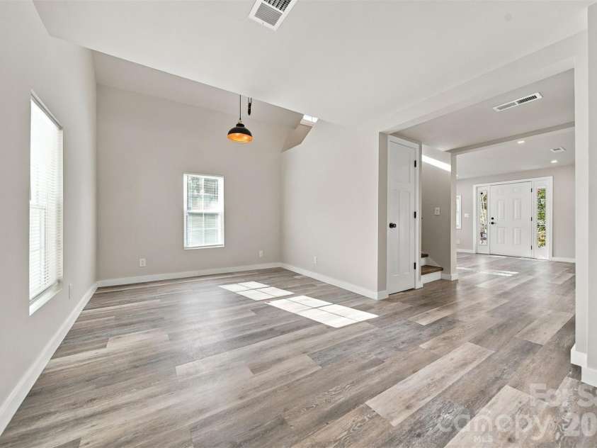 111 Hickory Street, Lenoir, NC 28645.  MLS# CAR4435204, YatesRealty ID 57357. 
