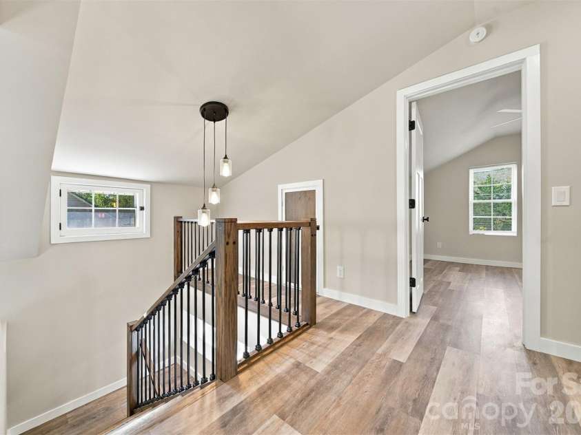 111 Hickory Street, Lenoir, NC 28645.  MLS# CAR4435204, YatesRealty ID 57357. 