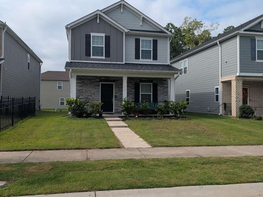 135 Emmett Drive, Pineville, NC 28134.  MLS# CAR4435730, YatesRealty ID 57359. 