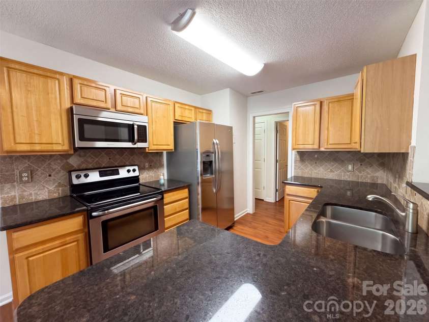 4315 Enoch Drive, Charlotte, NC 28269.  MLS# CAR4435738, YatesRealty ID 57362. 