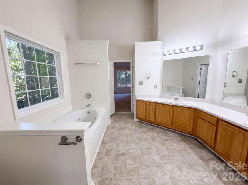 4315 Enoch Drive, Charlotte, NC 28269.  MLS# CAR4435738, YatesRealty ID 57362. 