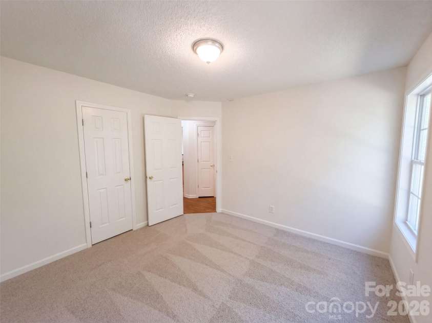4315 Enoch Drive, Charlotte, NC 28269.  MLS# CAR4435738, YatesRealty ID 57362. 