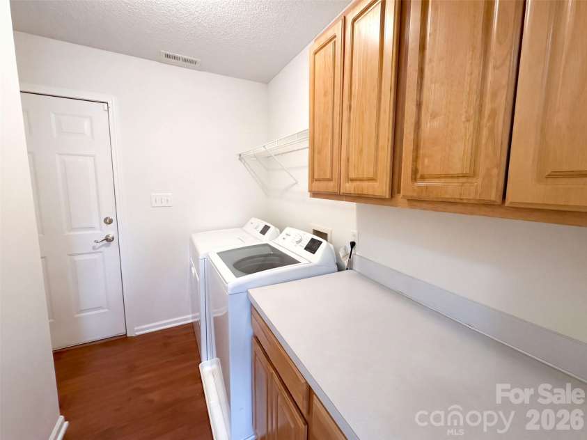 4315 Enoch Drive, Charlotte, NC 28269.  MLS# CAR4435738, YatesRealty ID 57362. 