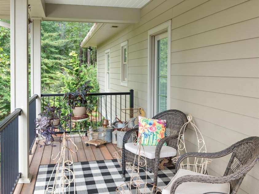 5464 Back Shore Drive, Granite Falls, NC 28630.  MLS# CAR4435295, YatesRealty ID 57363. 