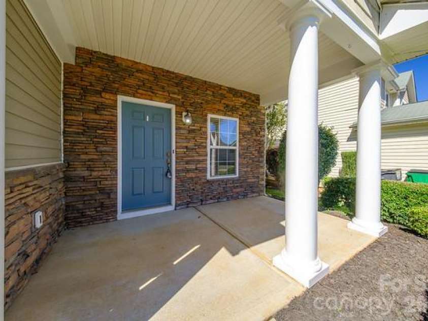 13325 Pontchatrain Avenue, Charlotte, NC 28273.  MLS# CAR4435563, YatesRealty ID 57364. 