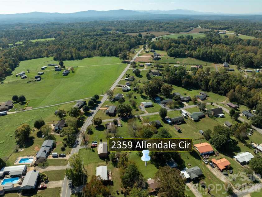 2359 Allendale Circle, Lenoir, NC 28645.  MLS# CAR4435724, YatesRealty ID 57365. 