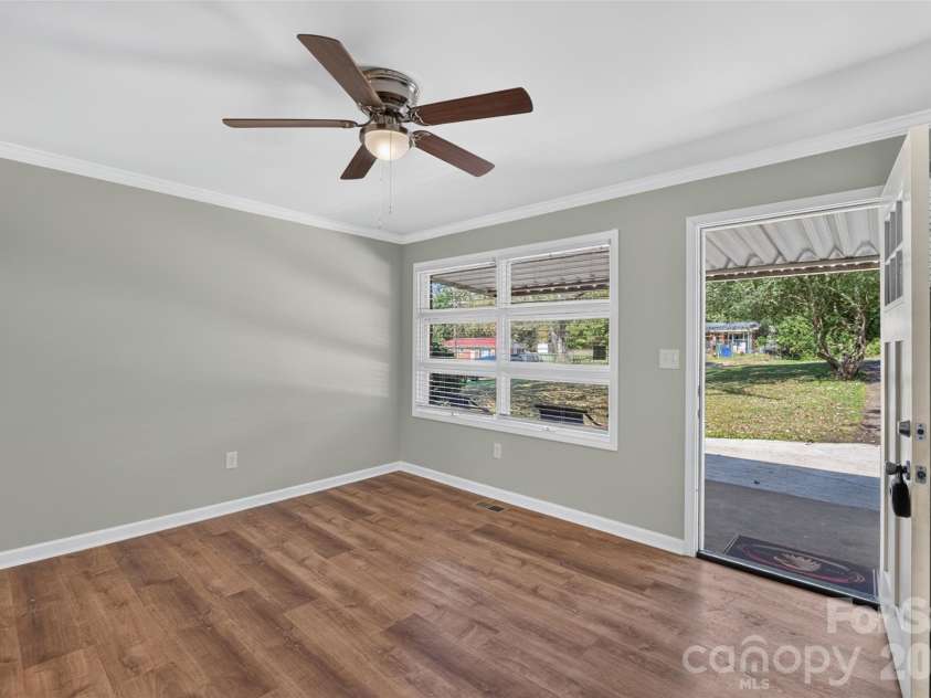 2359 Allendale Circle, Lenoir, NC 28645.  MLS# CAR4435724, YatesRealty ID 57365. 