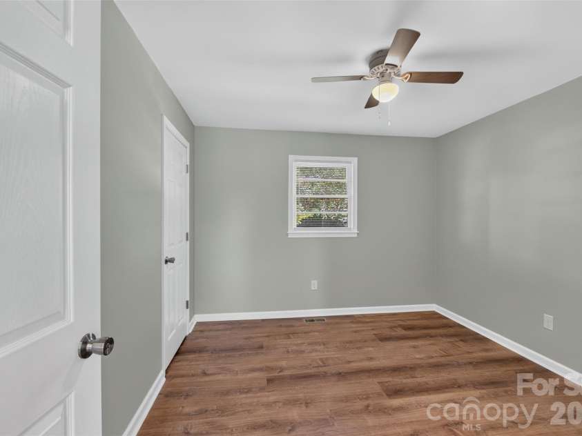 2359 Allendale Circle, Lenoir, NC 28645.  MLS# CAR4435724, YatesRealty ID 57365. 