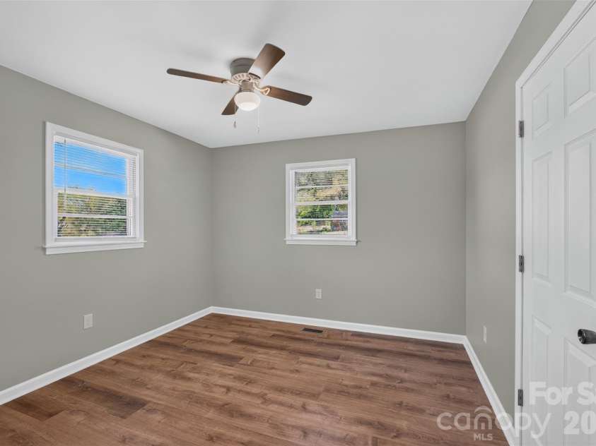 2359 Allendale Circle, Lenoir, NC 28645.  MLS# CAR4435724, YatesRealty ID 57365. 