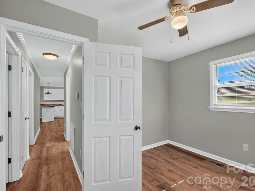 2359 Allendale Circle, Lenoir, NC 28645.  MLS# CAR4435724, YatesRealty ID 57365. 