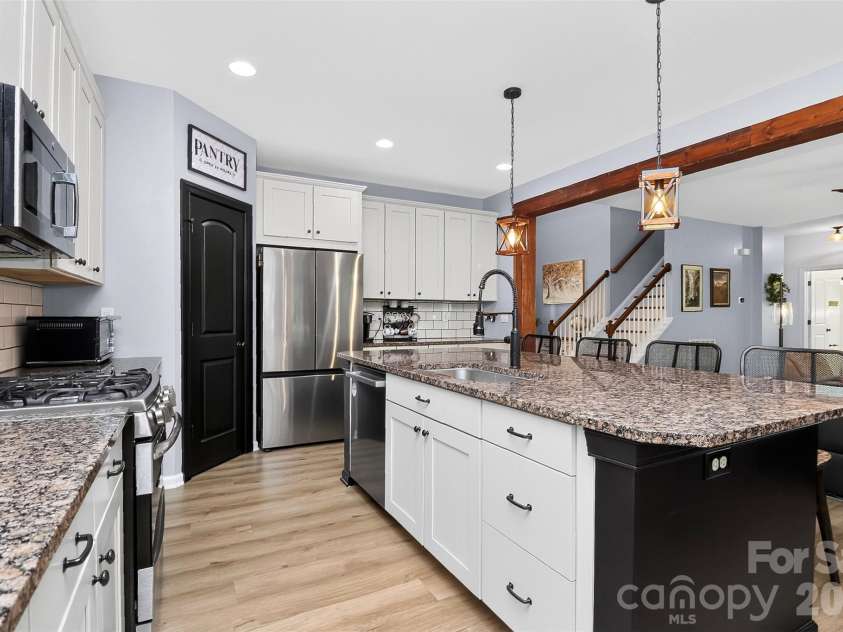10140 Falling Leaf Drive, Concord, NC 28027.  MLS# CAR4434414, YatesRealty ID 57366. 