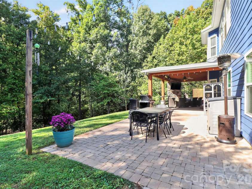 10140 Falling Leaf Drive, Concord, NC 28027.  MLS# CAR4434414, YatesRealty ID 57366. 
