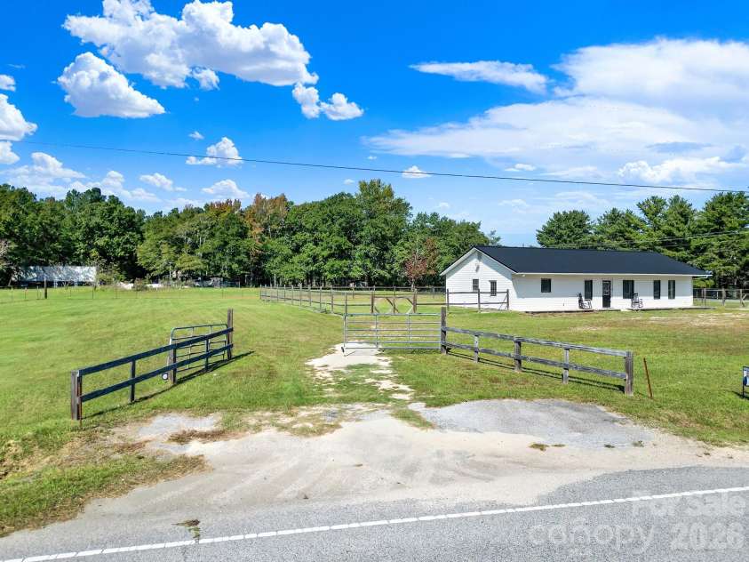 7984 Taxahaw Road, Kershaw, SC 29067.  MLS# CAR4434687, YatesRealty ID 57368. 
