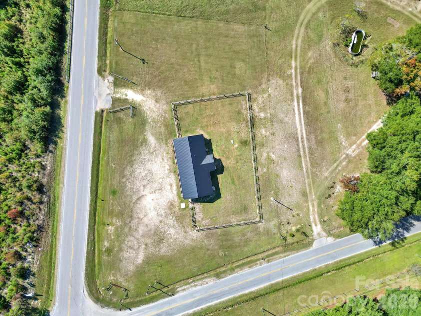 7984 Taxahaw Road, Kershaw, SC 29067.  MLS# CAR4434687, YatesRealty ID 57368. 
