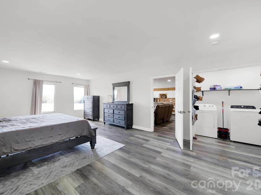7984 Taxahaw Road, Kershaw, SC 29067.  MLS# CAR4434687, YatesRealty ID 57368. 