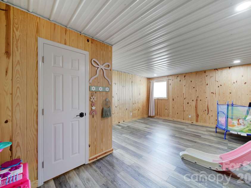 7984 Taxahaw Road, Kershaw, SC 29067.  MLS# CAR4434687, YatesRealty ID 57368. 