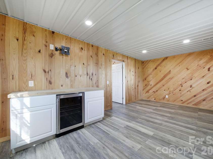 7984 Taxahaw Road, Kershaw, SC 29067.  MLS# CAR4434687, YatesRealty ID 57368. 