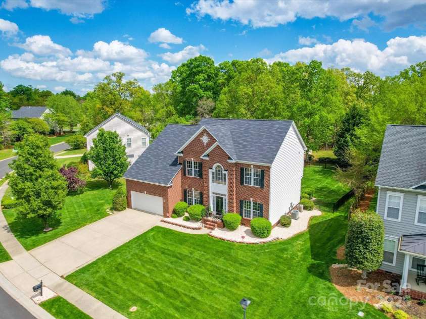 9001 Fenwick Drive, Indian Trail, NC 28079.  MLS# CAR4246344, YatesRealty ID 5737. 