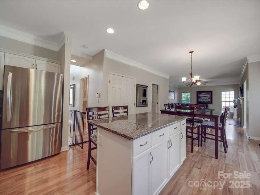 9001 Fenwick Drive, Indian Trail, NC 28079.  MLS# CAR4246344, YatesRealty ID 5737. Kitchen