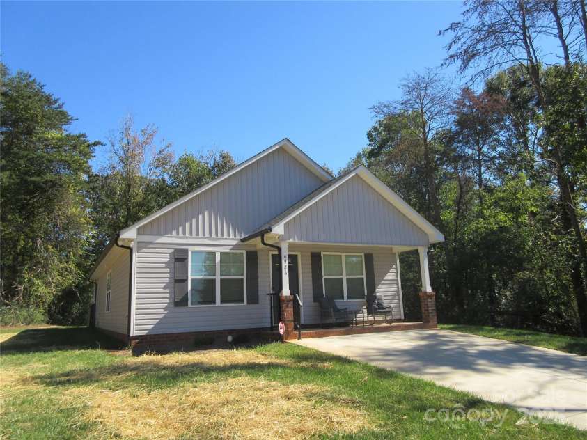 4986 6th Street, Catawba, NC 28609.  MLS# CAR4193086, YatesRealty ID 5738. 