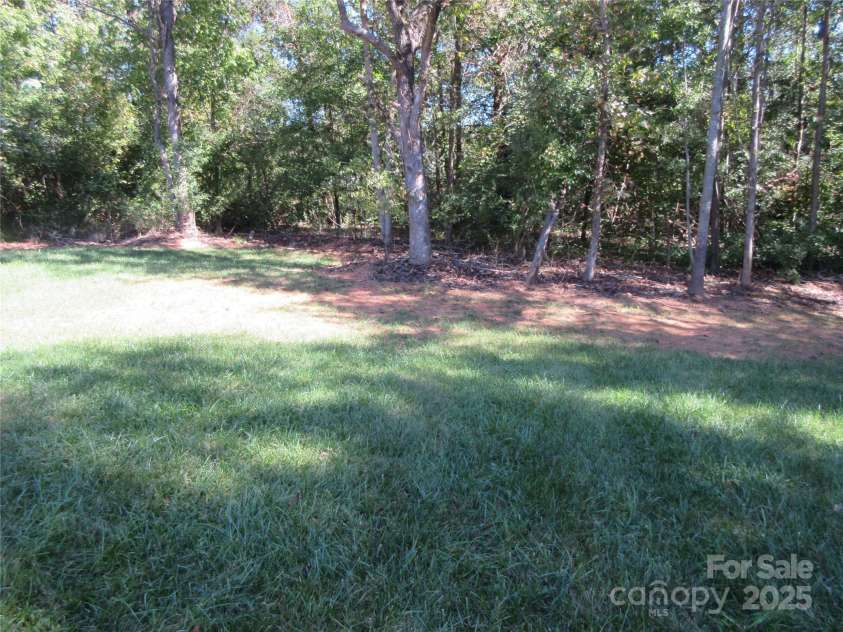 4986 6th Street, Catawba, NC 28609.  MLS# CAR4193086, YatesRealty ID 5738. Back Yard