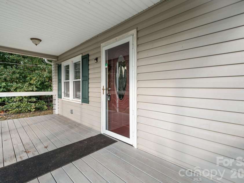 617 Hawthorne Street, Hudson, NC 28638.  MLS# CAR4435748, YatesRealty ID 57383. 