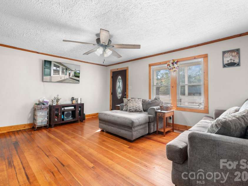 617 Hawthorne Street, Hudson, NC 28638.  MLS# CAR4435748, YatesRealty ID 57383. 