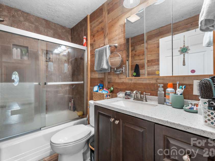 617 Hawthorne Street, Hudson, NC 28638.  MLS# CAR4435748, YatesRealty ID 57383. 