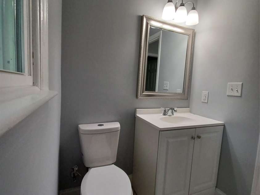 5717 Ruth Drive, Charlotte, NC 28215.  MLS# CAR4435760, YatesRealty ID 57388. 