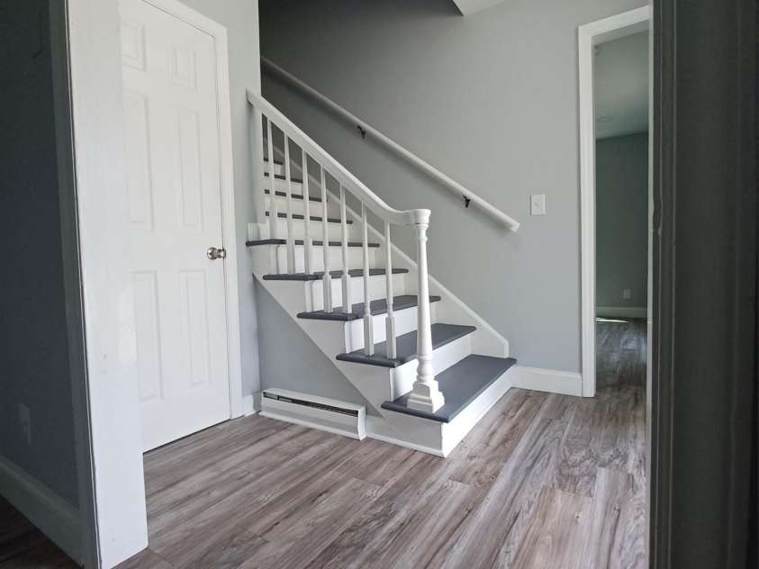 5717 Ruth Drive, Charlotte, NC 28215.  MLS# CAR4435760, YatesRealty ID 57388. Entry at front door