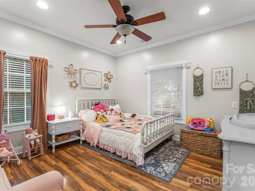 410 Timberland Drive, Marion, NC 28752.  MLS# CAR4435762, YatesRealty ID 57390. 