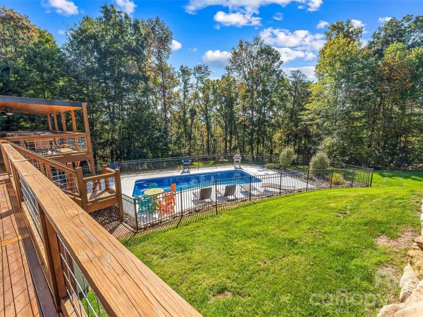 410 Timberland Drive, Marion, NC 28752.  MLS# CAR4435762, YatesRealty ID 57390. 