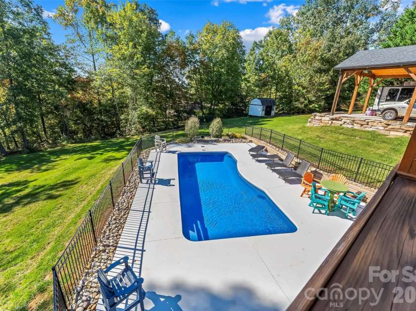 410 Timberland Drive, Marion, NC 28752.  MLS# CAR4435762, YatesRealty ID 57390. 