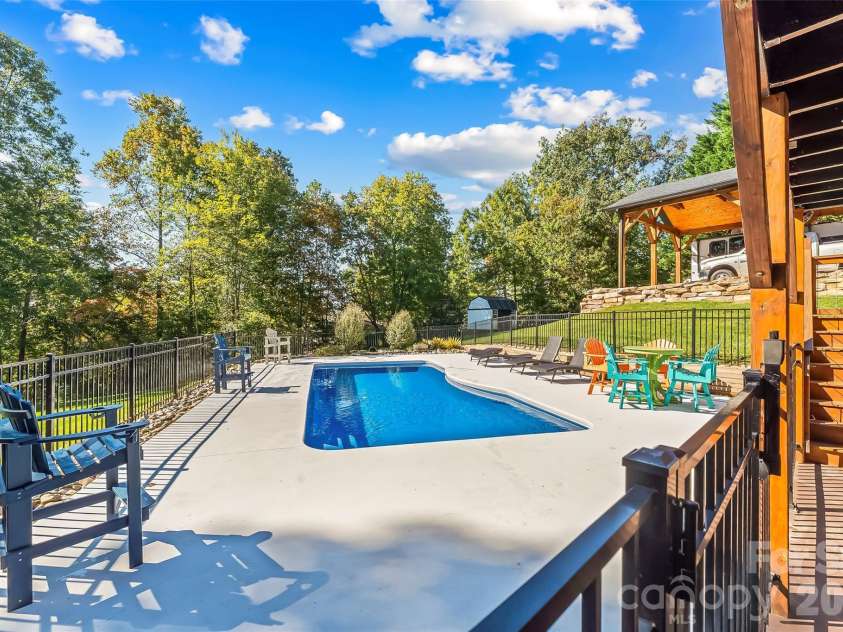 410 Timberland Drive, Marion, NC 28752.  MLS# CAR4435762, YatesRealty ID 57390. 