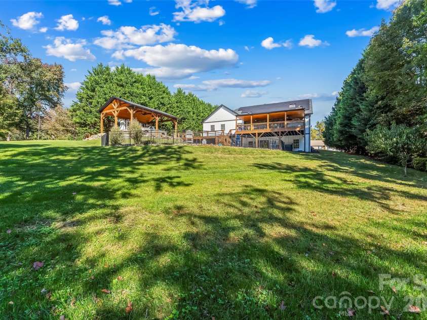 410 Timberland Drive, Marion, NC 28752.  MLS# CAR4435762, YatesRealty ID 57390. 