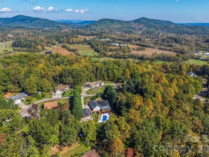 410 Timberland Drive, Marion, NC 28752.  MLS# CAR4435762, YatesRealty ID 57390. 