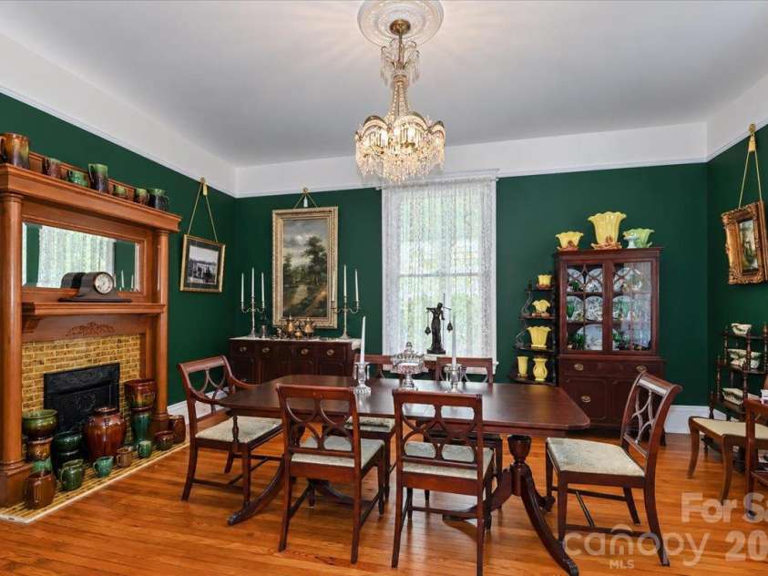 403 Front Street, Statesville, NC 28677.  MLS# CAR4430672, YatesRealty ID 57391. Dining Room