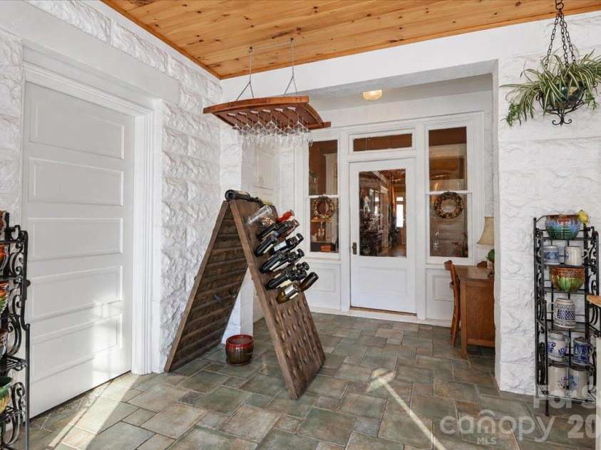 403 Front Street, Statesville, NC 28677.  MLS# CAR4430672, YatesRealty ID 57391. Sunroom