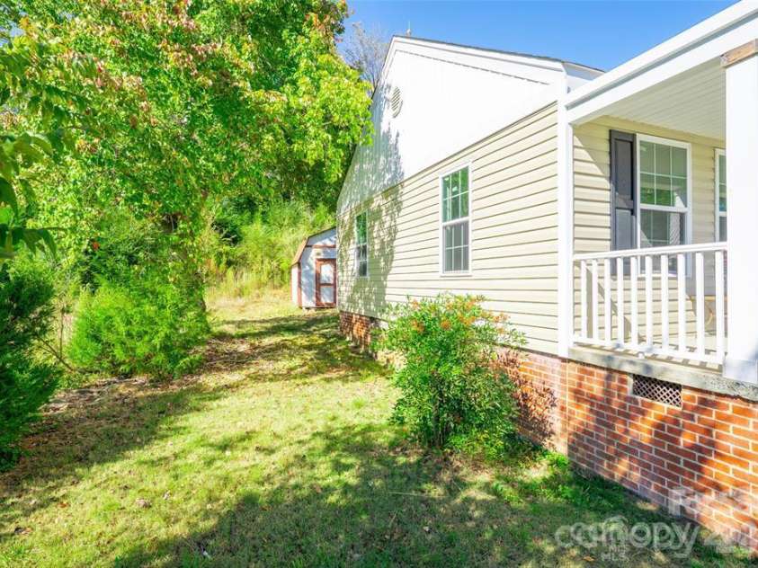 640 Mckee Street, Albemarle, NC 28001.  MLS# CAR4431307, YatesRealty ID 57392. 